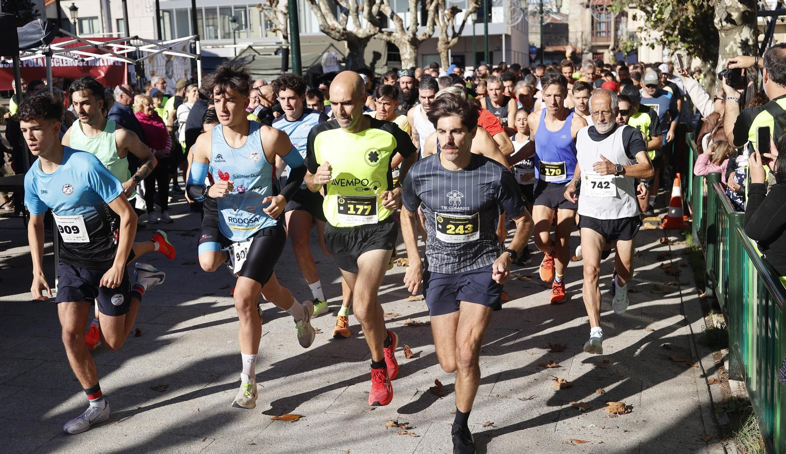 Bouzas se mueve en la carrera 'Eu Móvome pola Esclerose Múltiple' con más de 600 deportistas