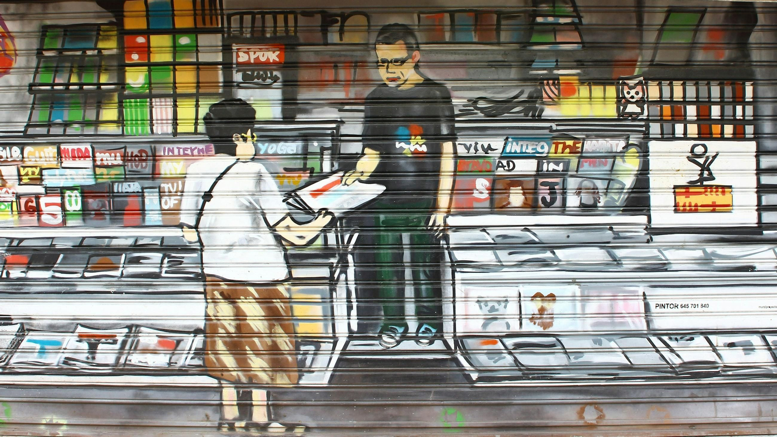 Los quioscos de prensa con todo tipo de publicaciones en pael.